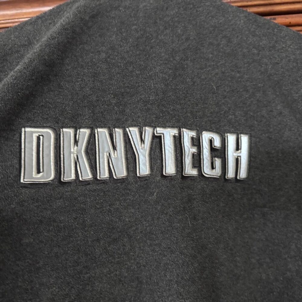 Dkny Men's Grey and Black Jacket